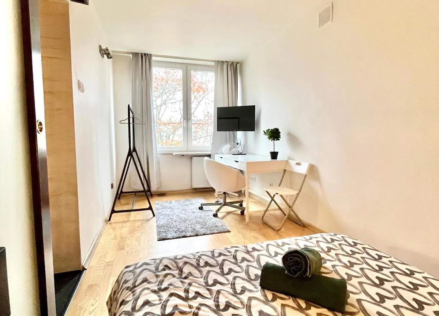 Bezagenta Oldtown1 Close To Metro, Fast Wifi/Netfl Warsaw Apartment